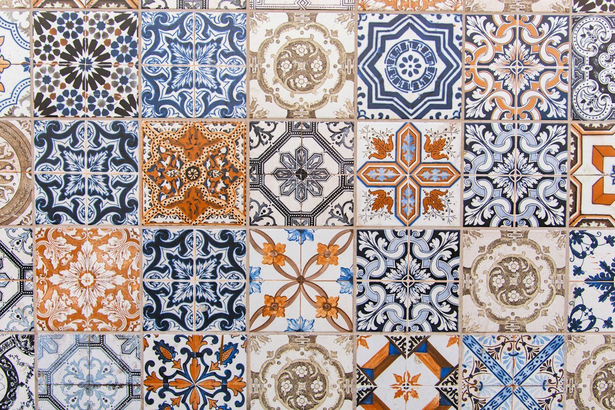 Quel carrelage choisir pour une salle de bain ? Guide complet 2 Carrelage salle de bain : motifs et couleurs de carreaux muraux